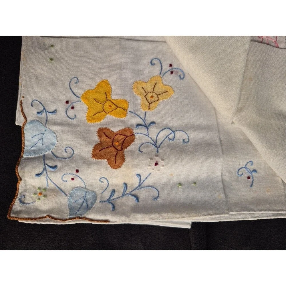 New Vintage JC Penny Embroidered Hankerchiefs Hand Rolled Flower  Hankerchief